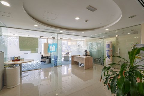 Office in Al Reem Island, Abu Dhabi, UAE 148.1 sq.m. № 568951 - photo 6