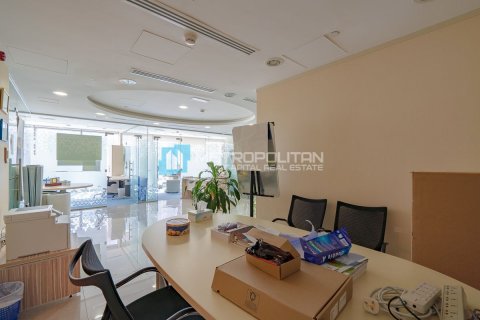Office in Al Reem Island, Abu Dhabi, UAE 148.1 sq.m. № 568951 - photo 7