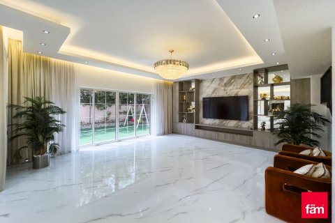 Vilë në Dubai, Emiratet e Bashkuara Arabe 4 dhoma gjumi, 468.5 m2. № 753270 - Foto 3