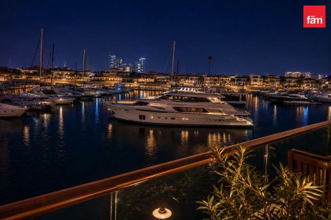 Apartament de închiriat în Palm Jumeirah, Dubai, EAU 3 dormitoare, 210.5 mp.  №753268 - poză 20