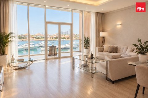 Apartament de închiriat în Palm Jumeirah, Dubai, EAU 3 dormitoare, 210.5 mp.  №753268 - poză 2