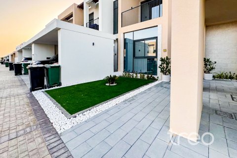 Dubai South (Dubai World Central)、Dubai、UAE にあるヴィラ販売中 4ベッドルーム、225.94 m2、No733956 - 写真 4