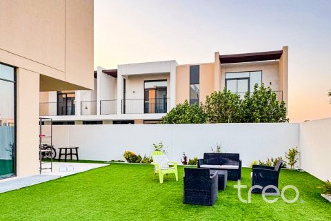 Dubai South (Dubai World Central)、Dubai、UAE にあるヴィラ販売中 4ベッドルーム、225.94 m2、No733956 - 写真 3
