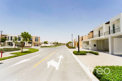 Dubai South (Dubai World Central)、Dubai、UAE にあるヴィラ販売中 4ベッドルーム、225.94 m2、No733956 - 写真 21