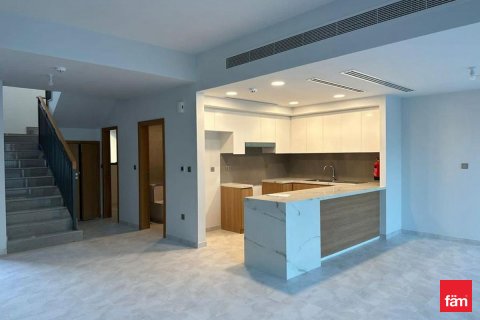 Radový dom v Dubai, SAE 3 spálne, 181.8 m2 č. 692952 - Fotografia 3