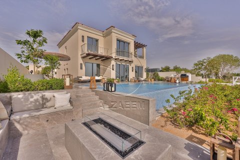 Villa sa Abu Dhabi, UAE 5 silid-tulugan, 499 sq.m. № 614988 - larawan 1