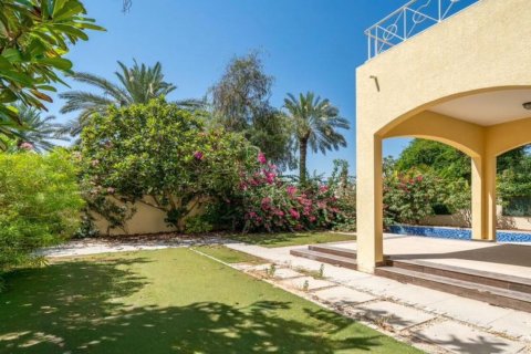 ویلا برای فروش در Meadows، Dubai، امارات متحده عربی 4 خوابه ، 320.24 متر مربع ، شماره 741027 - تصویر 2