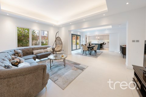 Вилла Meadows, Дубай, БАӘ-да 4 жатын бөлмелер, 387.41 м² № 741024 - фото 2