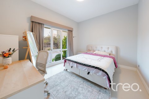 Вилла Meadows, Дубай, БАӘ-да 4 жатын бөлмелер, 387.41 м² № 741024 - фото 9