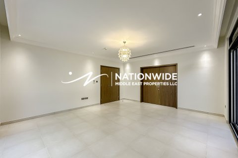 Villa zum Verkauf in Abu Dhabi, VAE 5 Schlafzimmer, 782 m2 Nr. 633207 - Foto 4