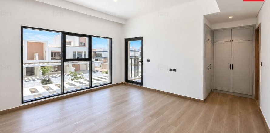 Māja Dubaijā, AAE 3 istabas, 144 m2 Nr. 754972