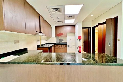 Townhouse in Khalifa City, Abu Dhabi, UAE 3 bedrooms, 172 sq.m. № 604600 - photo 10