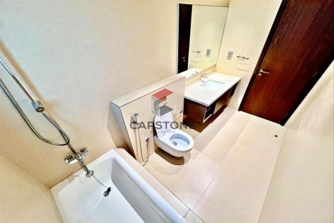 Townhouse in Khalifa City, Abu Dhabi, UAE 3 bedrooms, 172 sq.m. № 604600 - photo 29