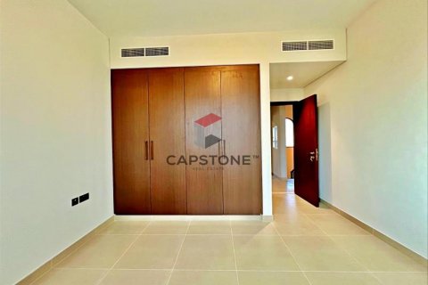 Townhouse in Khalifa City, Abu Dhabi, UAE 3 bedrooms, 172 sq.m. № 604600 - photo 27