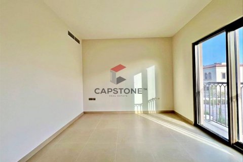 Townhouse in Khalifa City, Abu Dhabi, UAE 3 bedrooms, 172 sq.m. № 604600 - photo 25