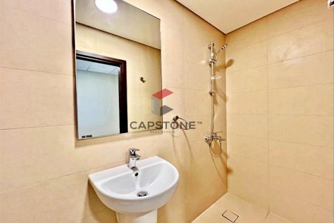 Townhouse in Khalifa City, Abu Dhabi, UAE 3 bedrooms, 172 sq.m. № 604600 - photo 13