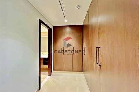 Townhouse in Khalifa City, Abu Dhabi, UAE 3 bedrooms, 172 sq.m. № 604600 - photo 28