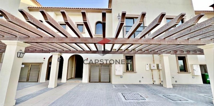 Townhouse in Khalifa City, Abu Dhabi, UAE 3 bedrooms, 172 sq.m. № 604600
