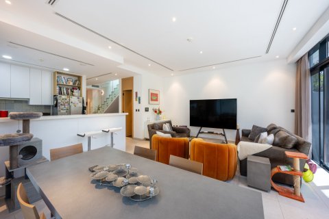 וילה למכירה ב Dubai, איחוד האמירויות  4 חדרי שינה, 241 מ"ר, מספר 695954 - תמונה 4