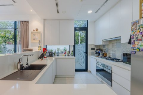 וילה למכירה ב Dubai, איחוד האמירויות  4 חדרי שינה, 241 מ"ר, מספר 695954 - תמונה 6