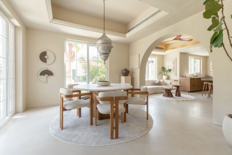 Villa zum Verkauf in Dubai, VAE 5 Schlafzimmer, 376 m2 Nr. 695957 - Foto 3