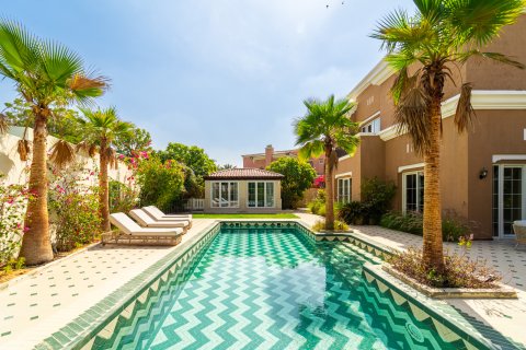 Villa zum Verkauf in Dubai, VAE 5 Schlafzimmer, 376 m2 Nr. 695957 - Foto 23