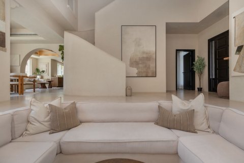 Villa zum Verkauf in Dubai, VAE 5 Schlafzimmer, 376 m2 Nr. 695957 - Foto 27