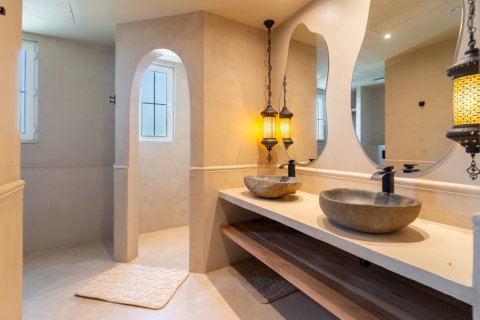 Villa zum Verkauf in Dubai, VAE 5 Schlafzimmer, 376 m2 Nr. 695957 - Foto 13