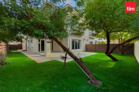 Villa til salgs i Dubai, Emiratene 4 soverom, 362.6 kvm Nr. 686201 - Foto 5