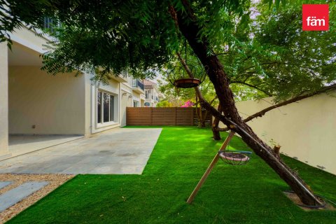 Villa til salgs i Dubai, Emiratene 4 soverom, 362.6 kvm Nr. 686201 - Foto 21