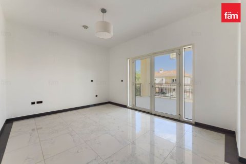Villa til salgs i Dubai, Emiratene 4 soverom, 362.6 kvm Nr. 686201 - Foto 12