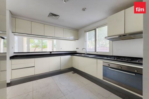 Villa til salgs i Dubai, Emiratene 4 soverom, 362.6 kvm Nr. 686201 - Foto 18