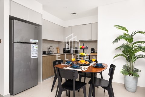 Apartemen di Dubai, UEA 2 kamar tidur, 92 m2 nomor 736597 - foto 20