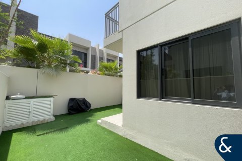 Villa till försäljning i DAMAC Hills (Akoya by DAMAC), Dubai, UAE 3 sovrum, 166 kvm Nr. 666741 - fotografi 3