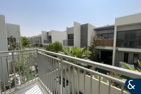 Villa till försäljning i DAMAC Hills (Akoya by DAMAC), Dubai, UAE 3 sovrum, 166 kvm Nr. 666741 - fotografi 11