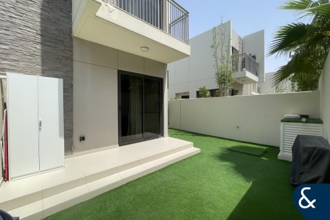 Villa till försäljning i DAMAC Hills (Akoya by DAMAC), Dubai, UAE 3 sovrum, 166 kvm Nr. 666741 - fotografi 2