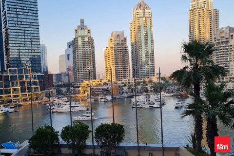 Lägenhet till försäljning i Dubai Marina, Dubai, UAE 3 sovrum, 152.8 kvm Nr. 646997 - fotografi 1