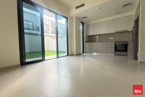 Willa do wynajęcia w Dubai, ZEA 3 sypialnie, 141 mkw., nr 646994 - zdjęcie 1