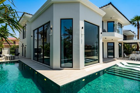 Vila v Palm Jumeirah, Dubai, SAE 4 ložnice, 503 m² Č.: 739656 - fotografie 3