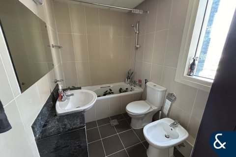 Lägenhet till försäljning i Jumeirah Lake Towers, Dubai, UAE 2 sovrum, 121 kvm Nr. 667106 - fotografi 12