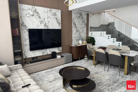 Řadový dům v Dubai, SAE 4 ložnice, 250 m² Č.: 631781 - fotografie 12