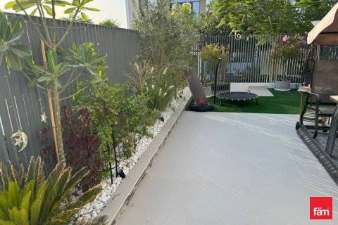 Řadový dům v Dubai, SAE 4 ložnice, 250 m² Č.: 631781 - fotografie 10