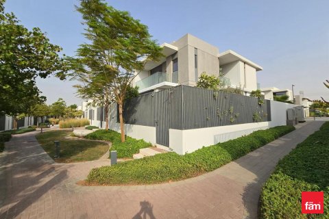Řadový dům v Dubai, SAE 4 ložnice, 250 m² Č.: 631781 - fotografie 4