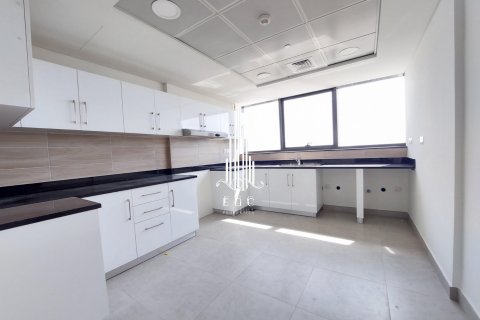 Byt na Saadiyat Island, Abu Dhabi, SAE 4 ložnice, 341.4 m² Č.: 549015 - fotografie 5