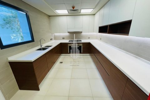Villa te huur in Yas Island, Abu Dhabi, VAE 5 slaapkamers, 529.5 vr.m., nr 549014 - foto 10