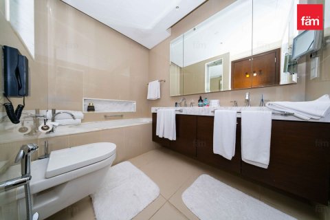 Appartement te huur in Downtown Dubai (Downtown Burj Dubai), Dubai, VAE 2 slaapkamers, 134.9 vr.m., nr 760810 - foto 15
