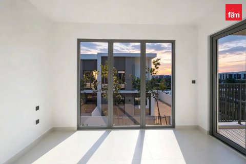 Villa para arrendamento em Tilal Al Ghaf, Dubai, EAU 4 quartos, 243.6 m2 № 760808 - foto 3