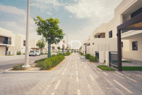 Řadový dům na Yas Island, Abu Dhabi, SAE 3 ložnice, 165.9 m² Č.: 555510 - fotografie 51