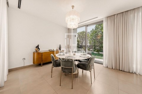 Villa in Dubai Hills Estate, Dubai, UAE 4 bedrooms, 451.14 sq.m. № 761481 - photo 5
