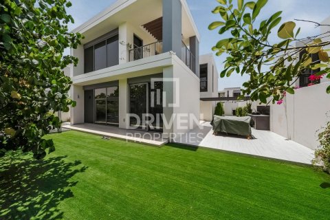Villa in Dubai Hills Estate, Dubai, UAE 4 bedrooms, 451.14 sq.m. № 761481 - photo 26